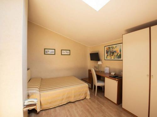 standard double room ancona - hotel cristoforo colombo osimo - gallery 4